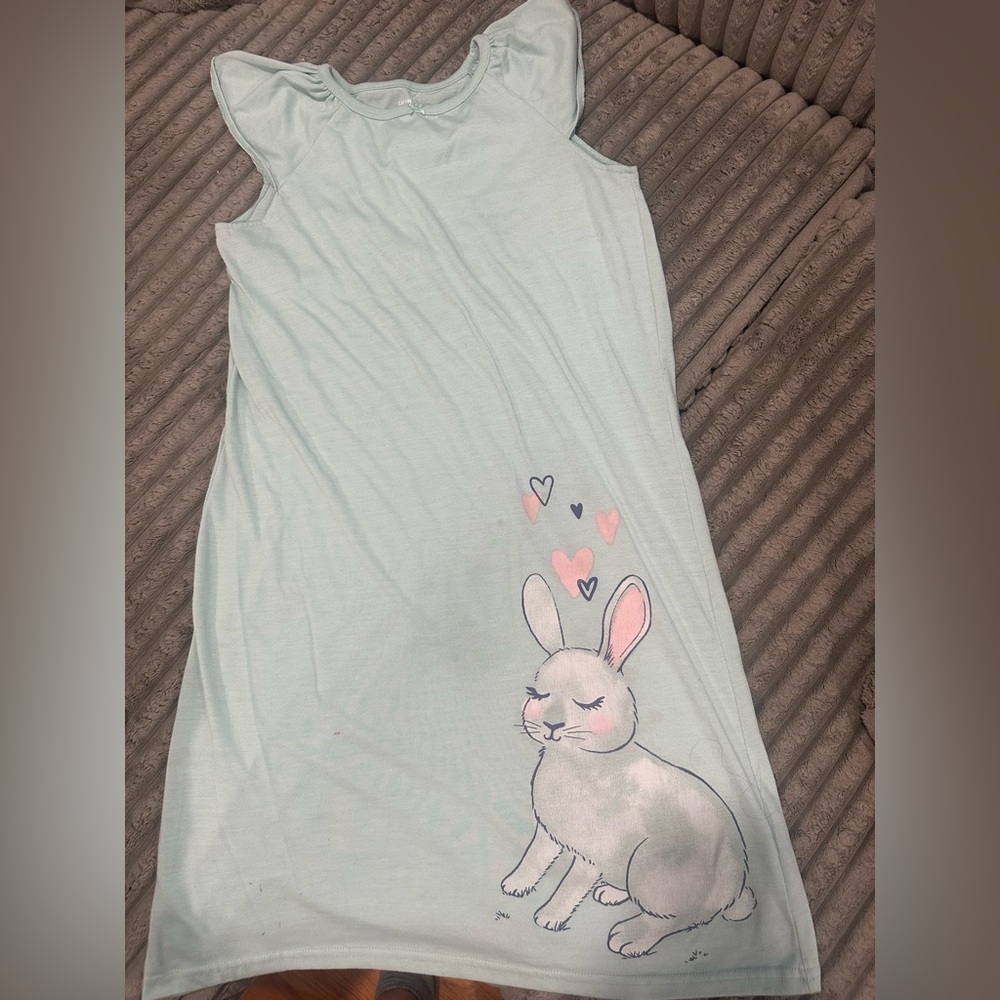**FINAL CLEARANCE** Carter’s Bunny Nightgown. Size 12 -14 Worn Condition